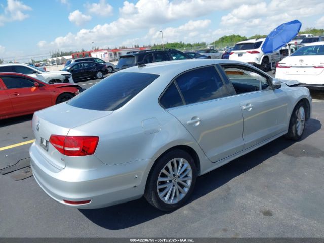 2015 VOLKSWAGEN JETTA 3VWD07AJ5FM340040 Photo 3