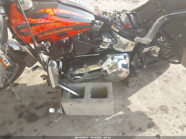 2010 HARLEY-DAVIDSON FLSTC 1HD1BW518AB014588 Photo 8