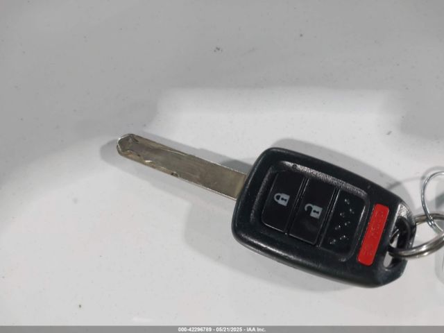 3HGGK5H47KM736786 Honda FIT LX