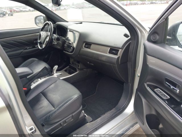 JA4J24A53KZ053560 Mitsubishi s61 - y61