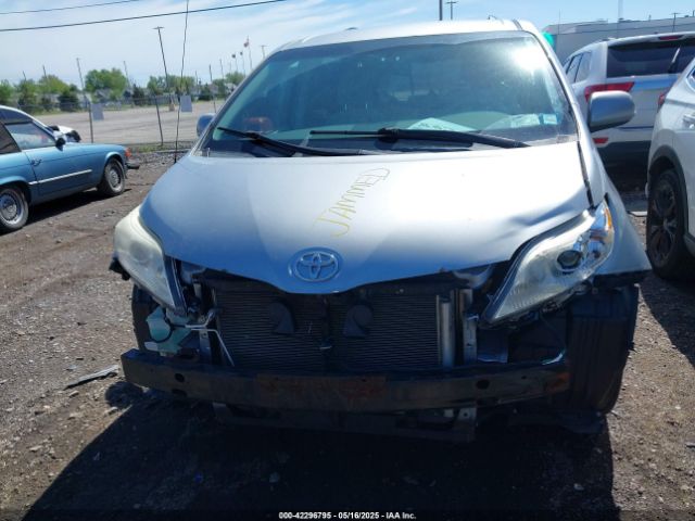 5TDKK3DC4ES464406 Toyota Sienna Le V6 8 Passenger