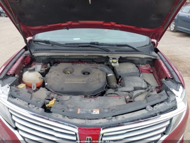 2017 LINCOLN MKC 5LMCJ3D94HUL50555 Photo 9