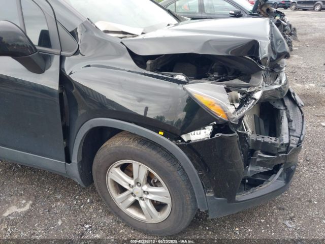 KL7CJNSB0LB055026 Chevrolet Trax Awd Ls