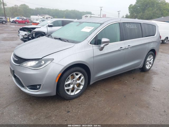 2019 CHRYSLER PACIFICA 2C4RC1FG9KR629550 Photo 1