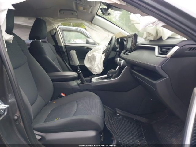 2019 TOYOTA RAV4 JTMF1RFV3KD033374 Photo 4