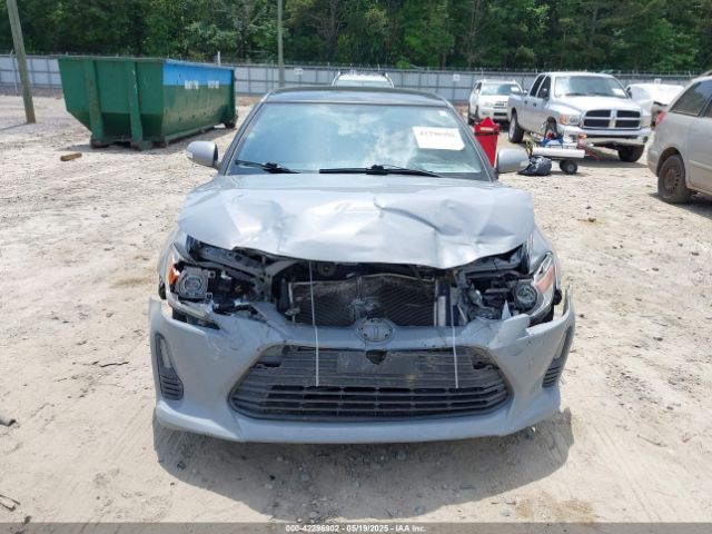 JTKJF5C76GJ018573 Scion TC
