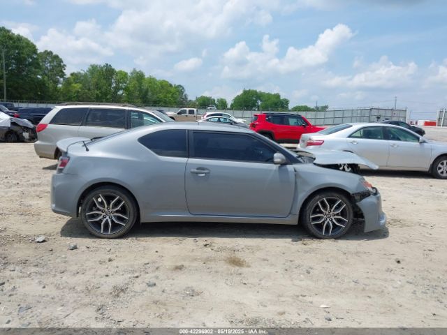 JTKJF5C76GJ018573 Scion TC