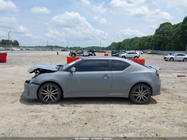 JTKJF5C76GJ018573 Scion TC
