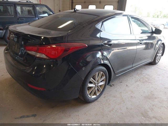 KMHDH4AE9FU420963 Hyundai ELANTRA SE
