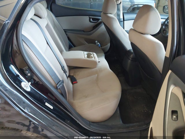 KMHDH4AE9FU420963 Hyundai ELANTRA SE