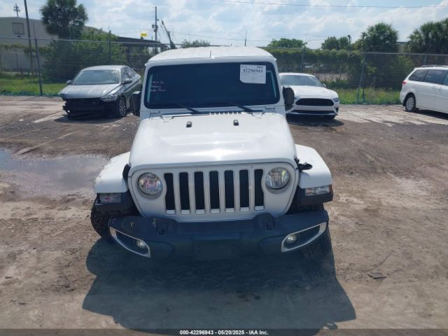 1C4HJXEN2LW109428 Jeep Wrangler Unlimited Sahara