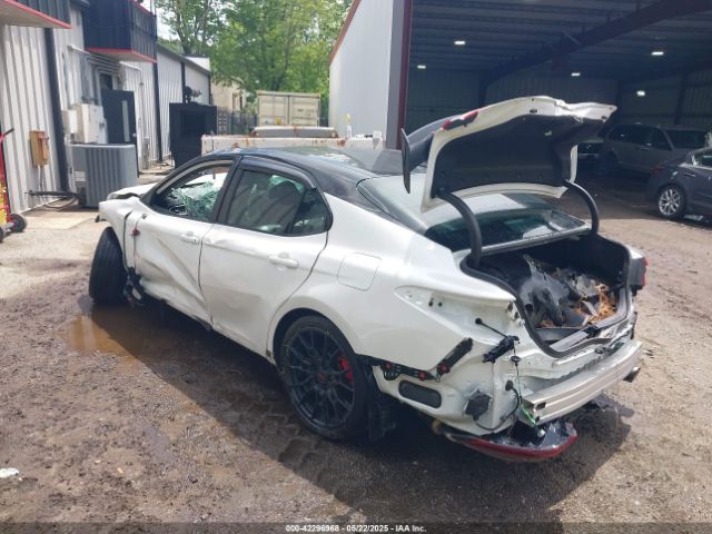 4T1KZ1AK9NU068801 Toyota CAMRY TRD