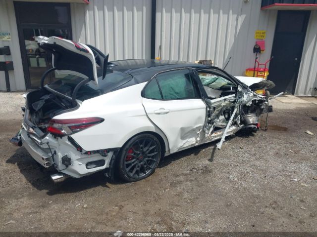 4T1KZ1AK9NU068801 Toyota CAMRY TRD