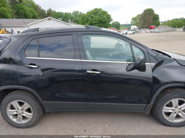3GNCJPSB4HL185094 Chevrolet Trax Lt
