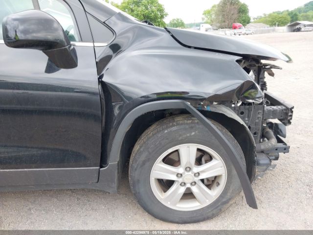3GNCJPSB4HL185094 Chevrolet Trax Lt