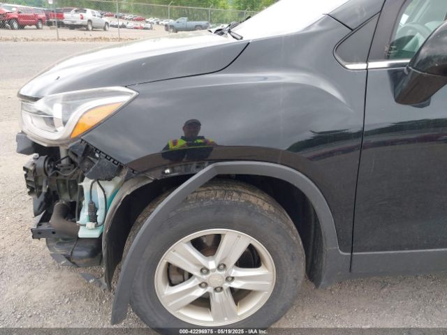 3GNCJPSB4HL185094 Chevrolet Trax Lt
