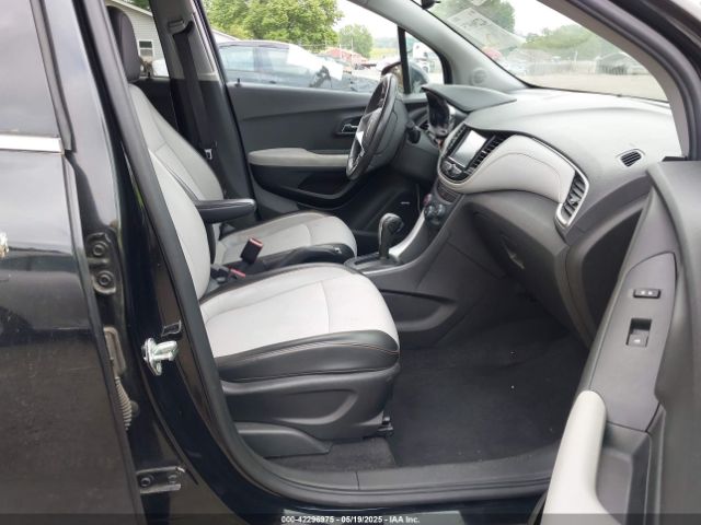 3GNCJPSB4HL185094 Chevrolet Trax Lt