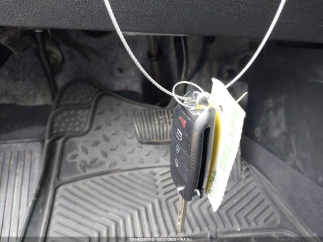 5XYPG4A38KG533060 KIA Sorento 2.4l L