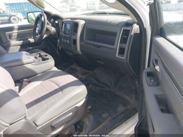 3C7WR4AT8FG573414 RAM 2500 Tradesman