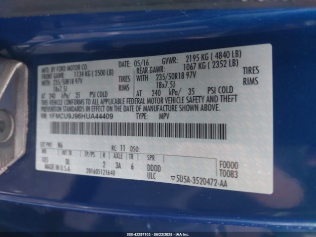 1FMCU9J96HUA44409 Ford Escape Titanium