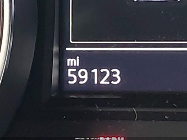 3VW547AU4GM021314 Volkswagen Golf Gti Se W/performance Package 4-door