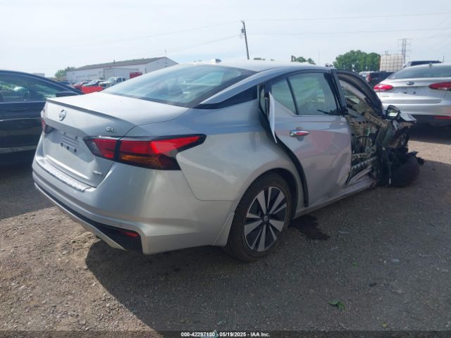 2021 NISSAN ALTIMA 1N4BL4EW6MN413222 Photo 3