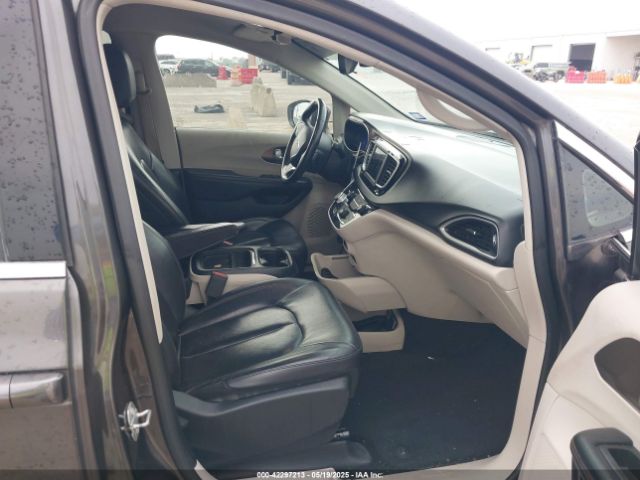2018 CHRYSLER PACIFICA 2C4RC1BG4JR119644 Photo 4