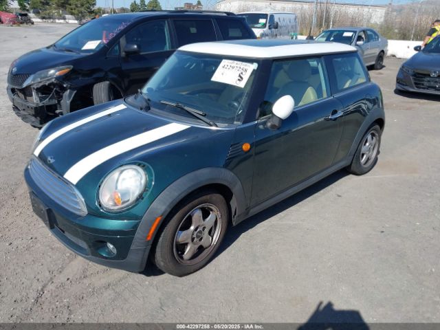 2010 MINI COOPER WMWMF3C52ATZ66193 Photo 1