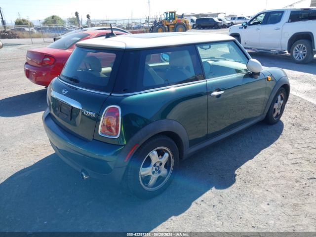 2010 MINI COOPER WMWMF3C52ATZ66193 Photo 3