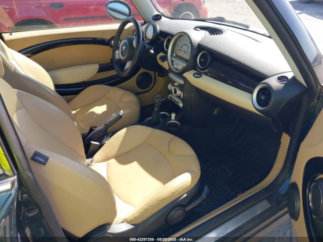 2010 MINI COOPER WMWMF3C52ATZ66193 Photo 4