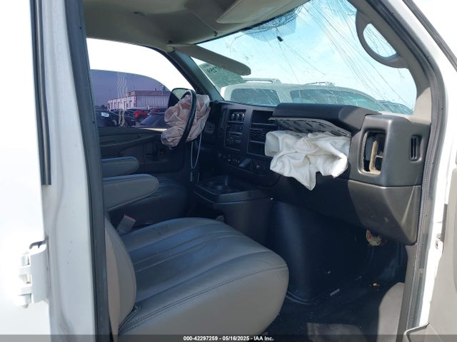 Chevrolet l20 2015 1GCWGFCF8F1173986 Image 5