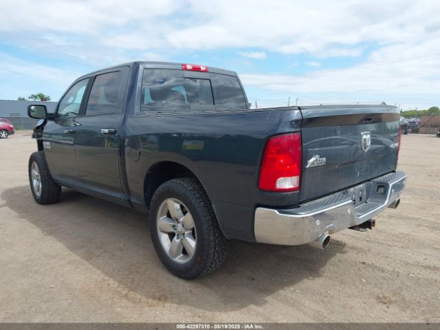 2016 RAM 1500 3C6RR7LT1GG136016 Photo 2