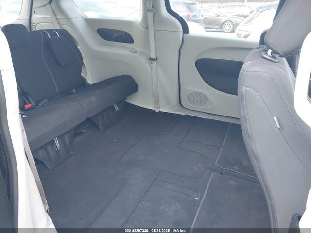 Chrysler Voyager Lx 2023 2C4RC1CG5PR602566 Image 8