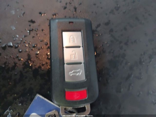 2020 MITSUBISHI OUTLANDER JA4AZ3A3XLZ004667 Photo 10