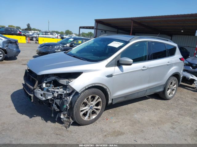 2018 FORD ESCAPE 1FMCU0GD2JUB04988 Photo 1