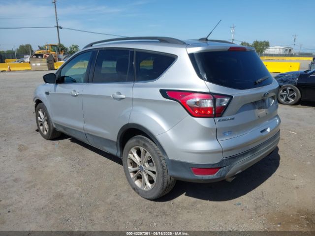 2018 FORD ESCAPE 1FMCU0GD2JUB04988 Photo 2