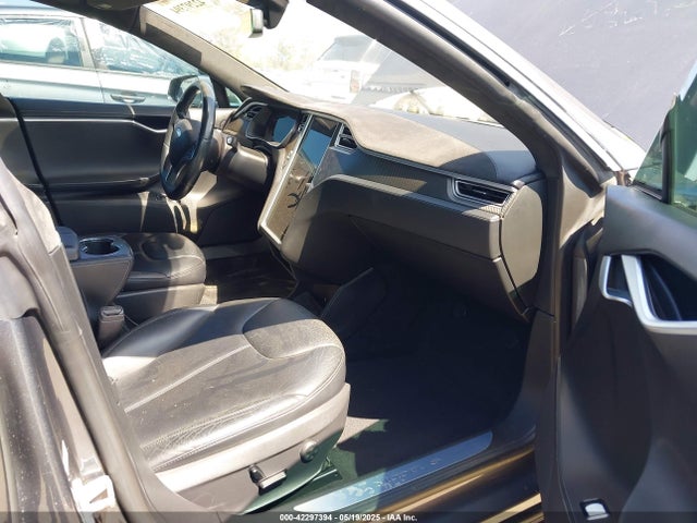 2014 TESLA MODEL S 5YJSA1H15EFP65285 Photo 4