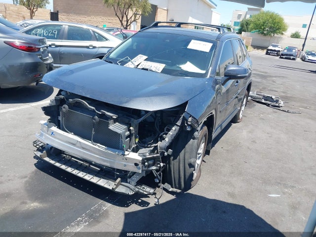2T3W1RFV6LC081800 Toyota Rav4 Xle