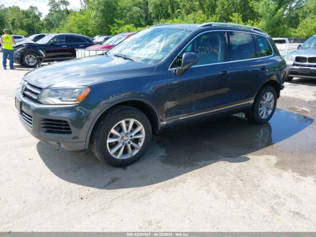 2013 VOLKSWAGEN TOUAREG WVGEF9BP7DD005306 Photo 1