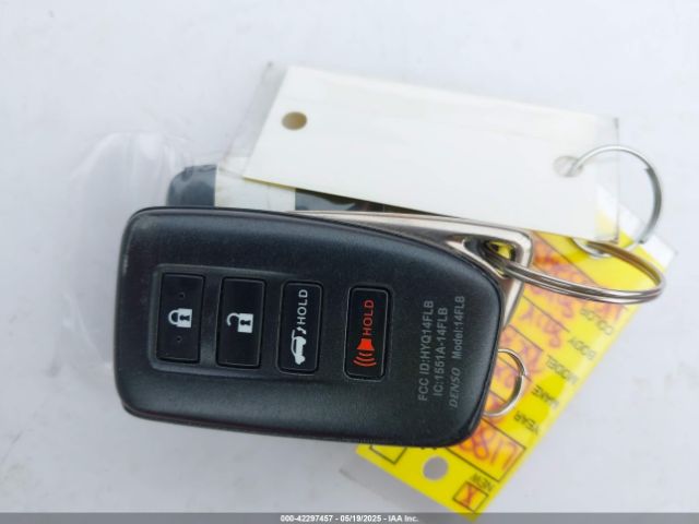 2T2AZMDA7NC352957 Lexus RX 350