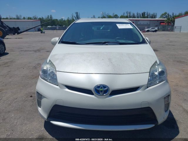 JTDKN3DU7F0435924 Toyota Prius Three