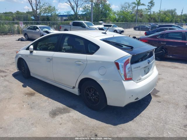 JTDKN3DU7F0435924 Toyota Prius Three