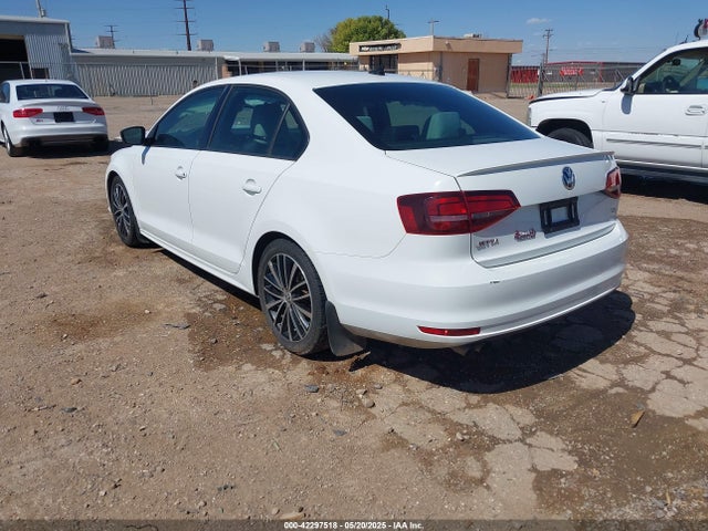 3VWD17AJXGM343871 Volkswagen Jetta