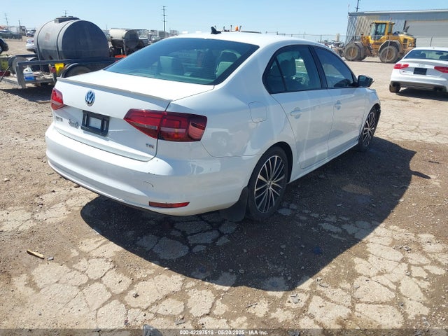 3VWD17AJXGM343871 Volkswagen Jetta