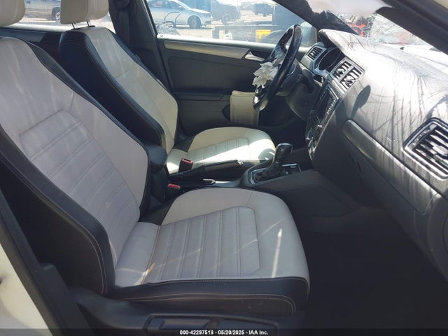3VWD17AJXGM343871 Volkswagen Jetta