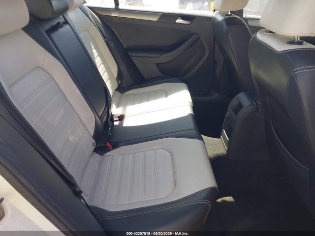 3VWD17AJXGM343871 Volkswagen Jetta