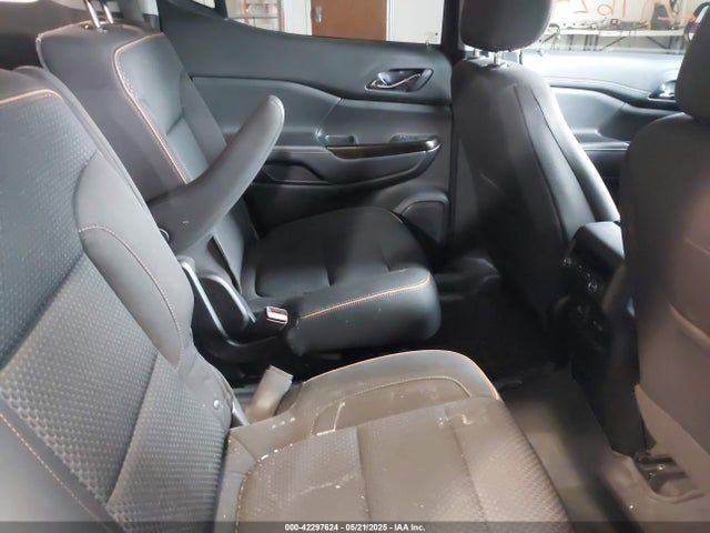 1GKKNLLS0MZ183835 GMC lgx