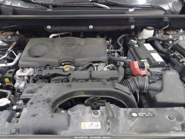 2T3F1RFV7KW049905 Toyota RAV4 LE
