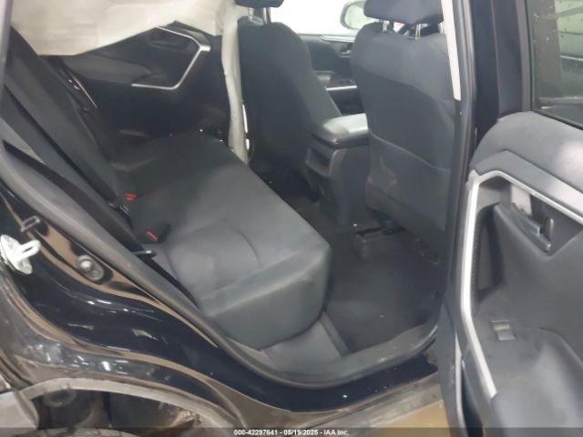 2T3F1RFV7KW049905 Toyota RAV4 LE