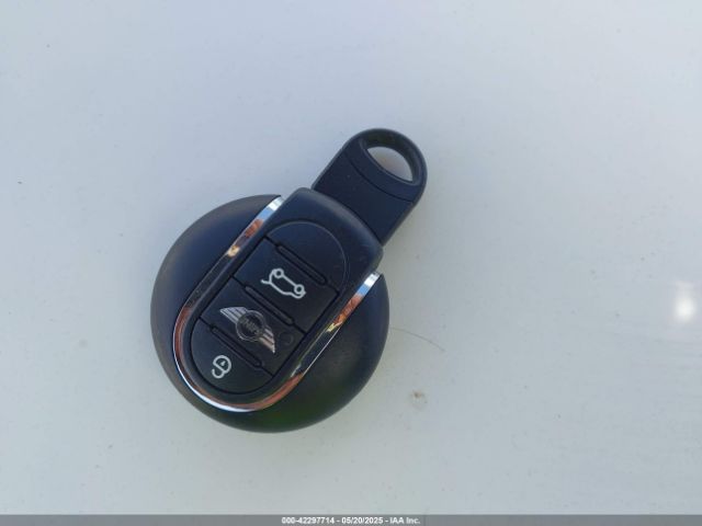 2017 MINI CONVERTIBLE WMWWG9C53H3C22950 Photo 10
